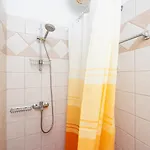 Skala Yellow فيلة