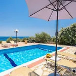 Skala Yellow Villa *