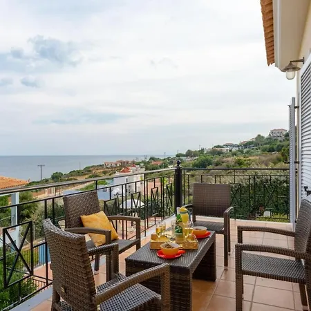 Villa Skala Yellow