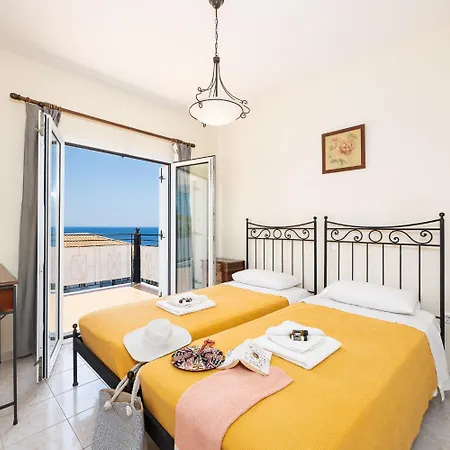 Villa Skala Yellow