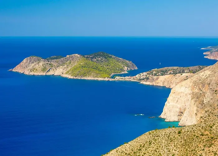 Skala Yellow Villa *