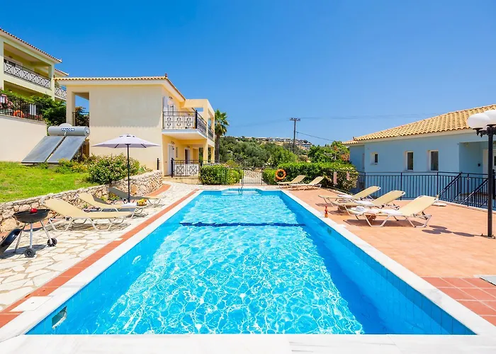 Skala Yellow Villa *